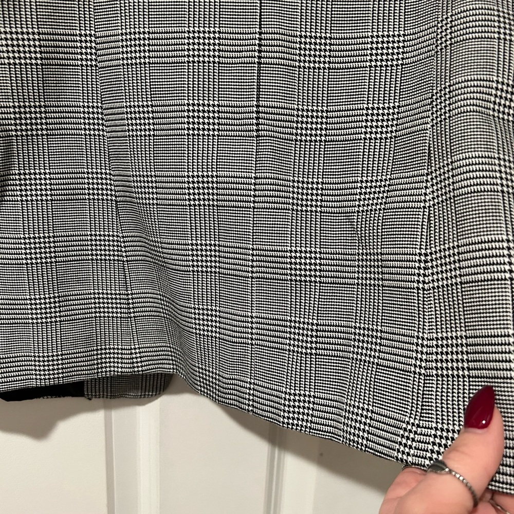 Like New Sincerely Jules Black & White Glen Plaid Vest Sleeveless Top - Picture 13 of 13